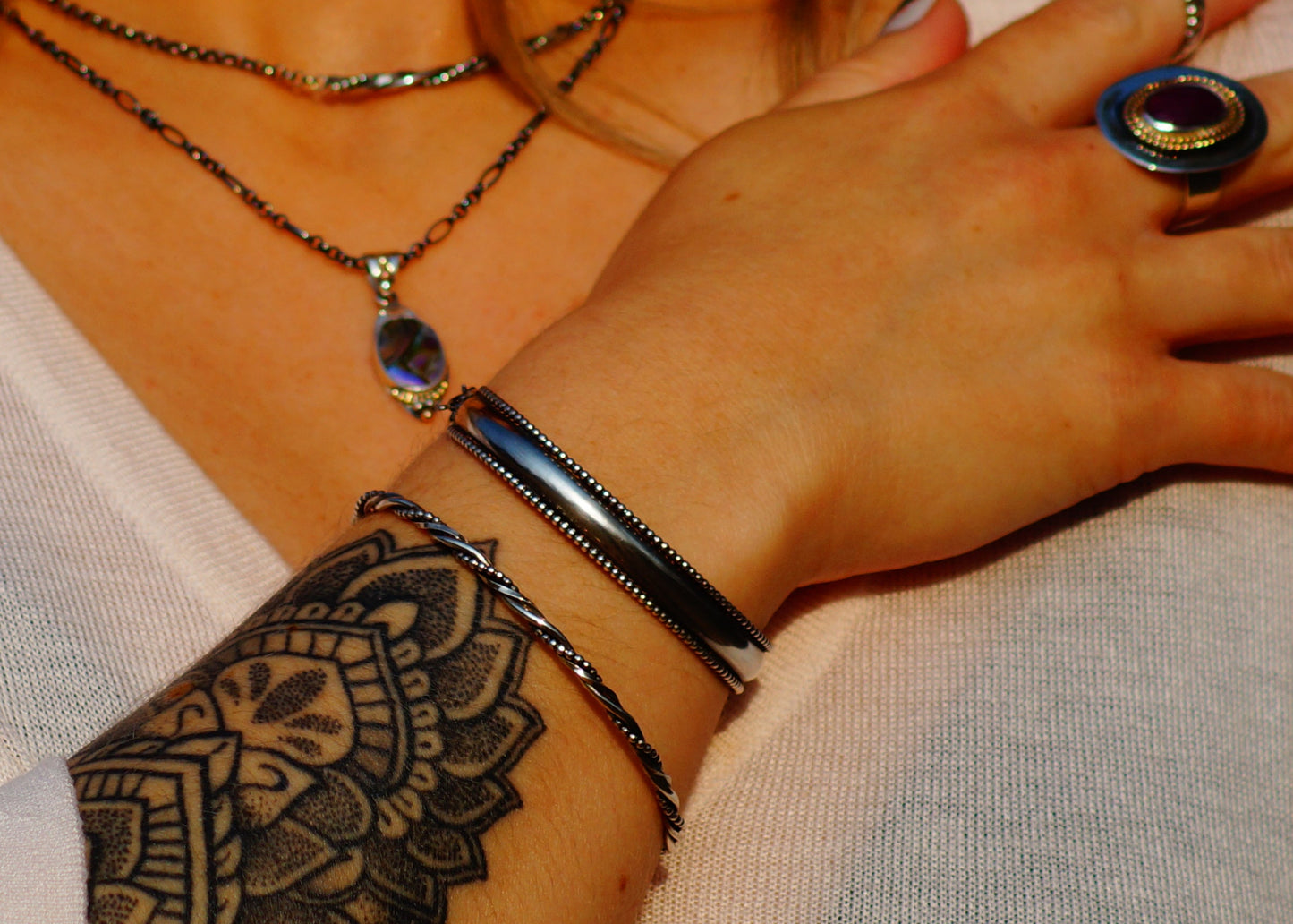 Zilveren armband, half massief en half ketting.